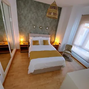 https://apartamento-las-floritas.hotelsinnerja.org